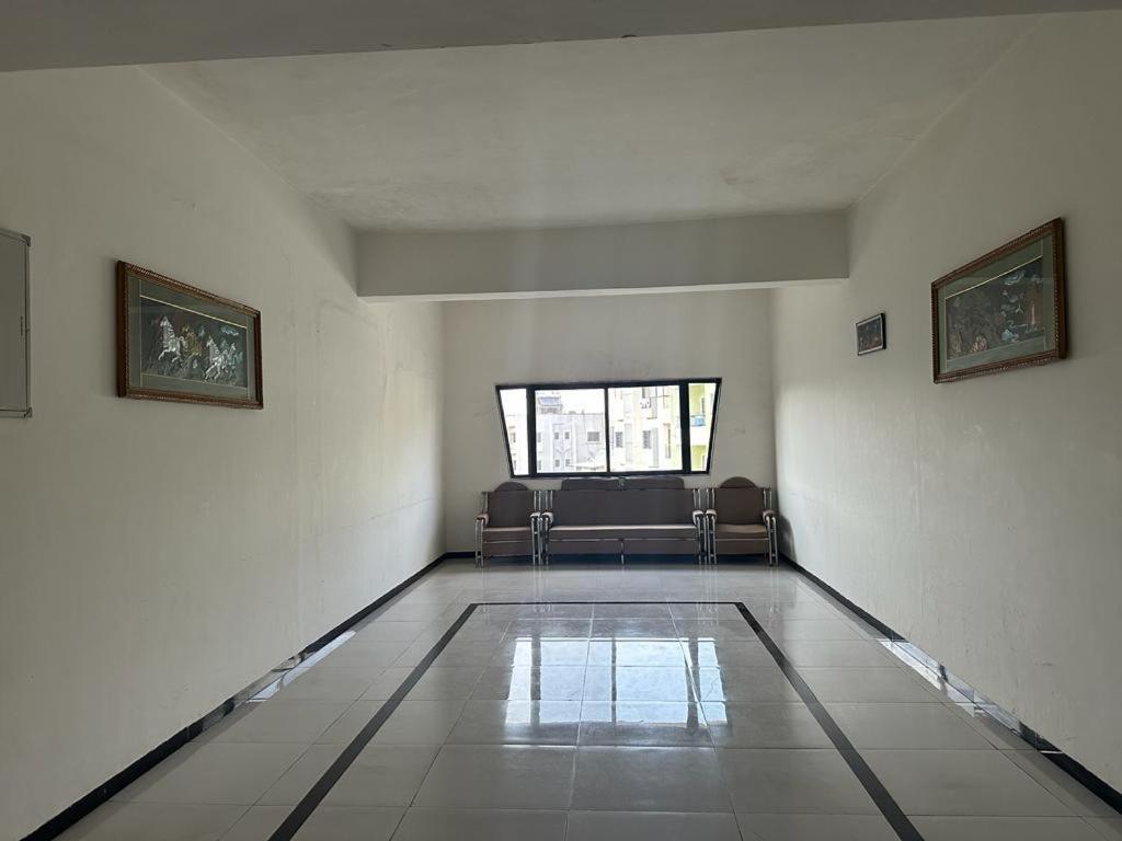 Hotel Dhruv Palace Trimbak Exterior photo