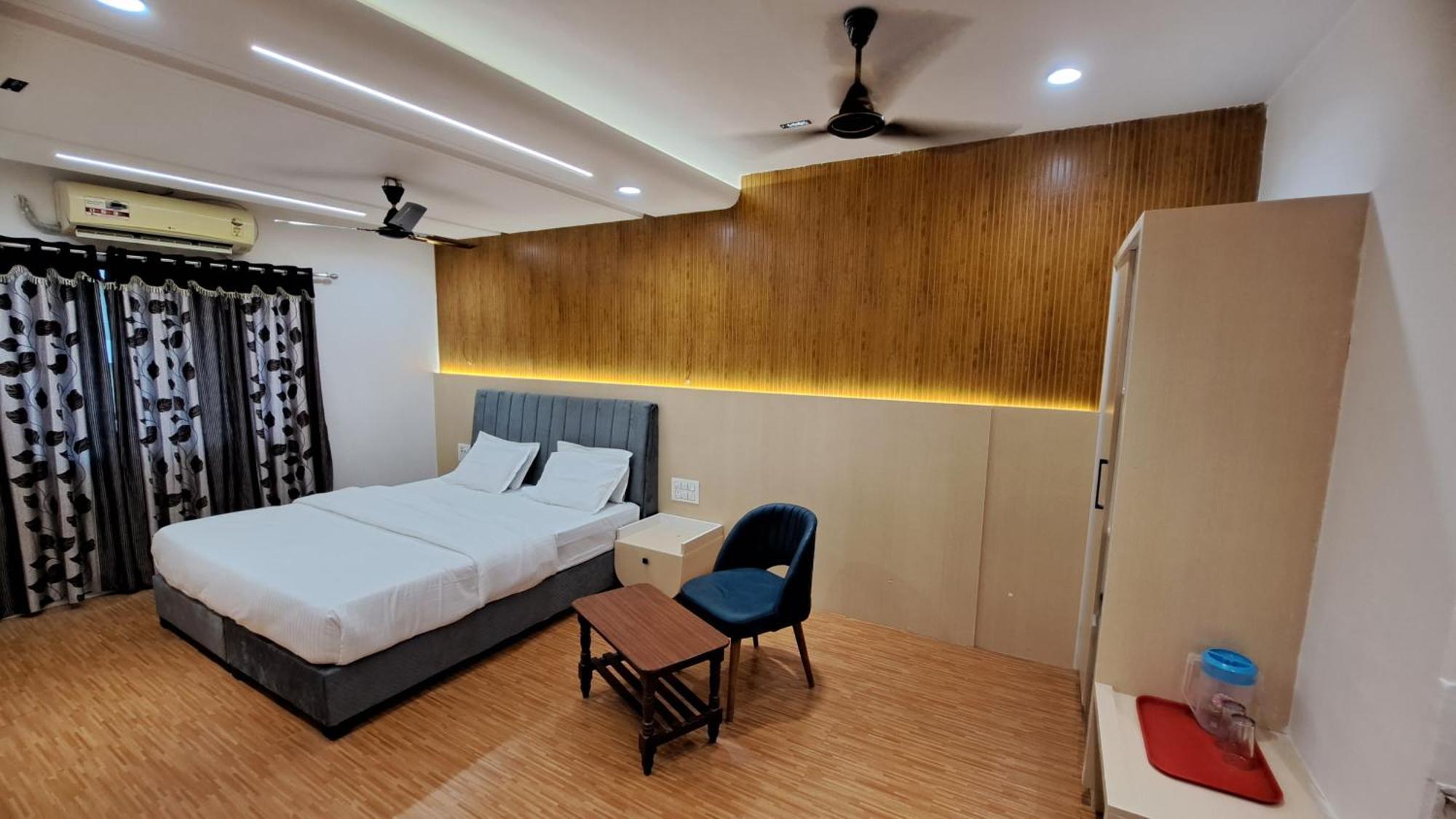 Hotel Dhruv Palace Trimbak Exterior photo