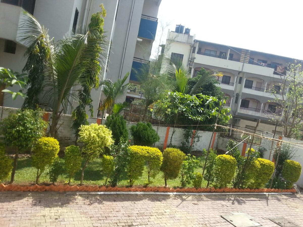 Hotel Dhruv Palace Trimbak Exterior photo